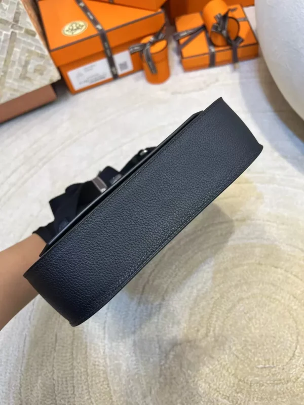 0107567ac3cac1c-jpg Australia Sydney Hermes Evercolor 89 Noir Jypsiere Mini 23 Silver Hardware