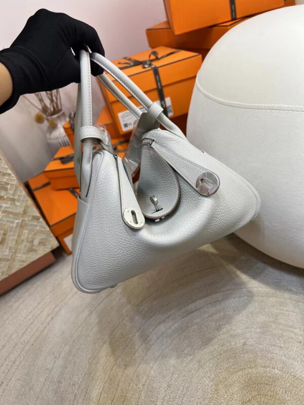 02888494057bd96 Qatar Doha Hermes Lindy 26CM Clemence 80 Gris Pearl Silver Hardware