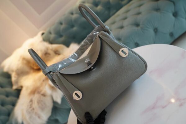 0292e9337b0973f Full Handmade Hermes 4Z Gris Mouette Clemence Lindy 26CM Silver Hardware