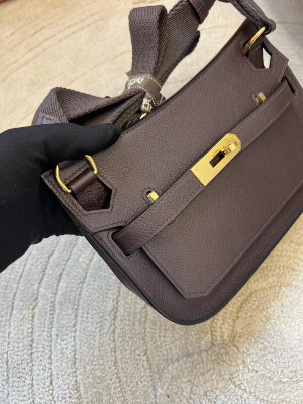 02c94434e716a49 Saudi Arabia Riyadh Hermes Jypsiere Mini 23 Evercolor 0G Rouge Sellier Gold Hardware