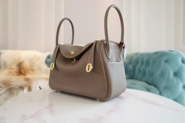 04a134ce3ea47d8 Wholesale God Factory Bags Hermes Lindy26CM C18 Grey Etoupe Clemence Leather Gold Hardware