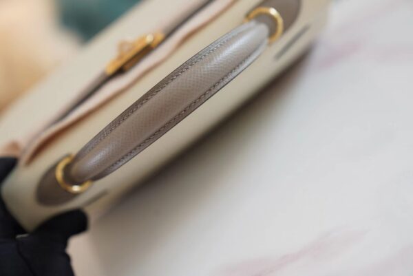 094f95dd8812586 Hand Stitch Hermes Craie/Gris Asphalt Epsom Leather Kelly 25CM Tote Bag Gold Hardware