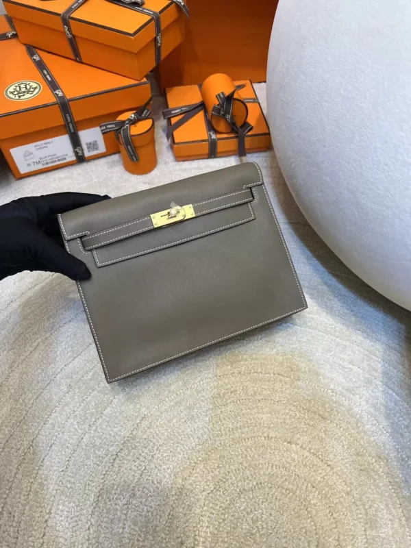 096ee1b59006a5f-jpg USA Washington Hermes 18 Etoupe Swift Kelly Danse 22 Gold Hardware