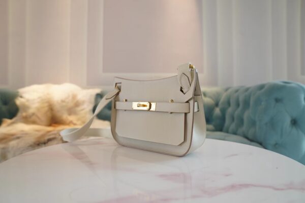 0a95ffa9f3f9a48 God Factory Bags Factory Hermes 8L Beton Jypsiere Mini 23CM Evercolor Leather Gold Hardware