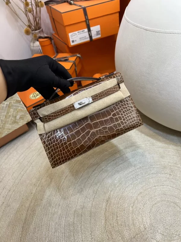 0aee9a20d2996ae-jpg Taiwan Hermes Shiny Alligator Crocodile Kelly Pochette 22CM 33 Miel Silver Hardware