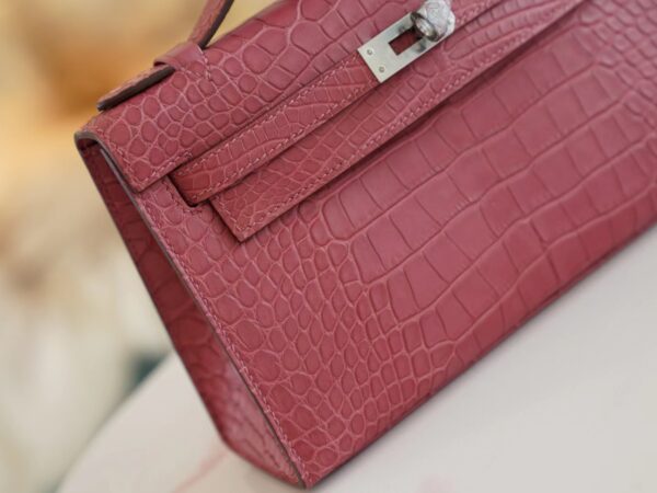0ce4048028e8937 New Hermes Kelly Pochette 22cm HCP Matte Alligator G5 Bois De Rose Silver Hardware