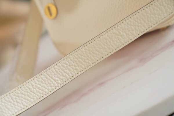 0e1e87b4c11a80a Wholesale Hermes C10 Craie Clemence Leather Mini Lindy19CM Gold Hardware
