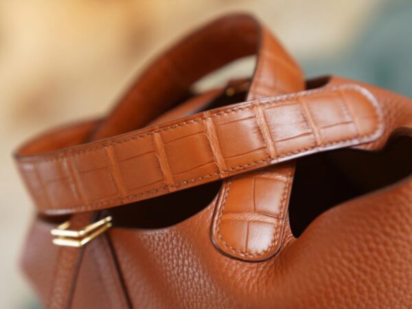 10f0e058f3c4f7d God Factory Bags Factory Hermes 36 Brique Clemence Leather Picotin18CM Touch Gold Hardware