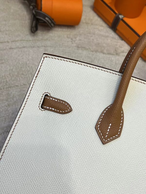 138ebf3f3386a03 Qatar Doha Hermes Birkin Sellier 25 10 Craie / 37 Gold Epsom Brush Gold Hardware