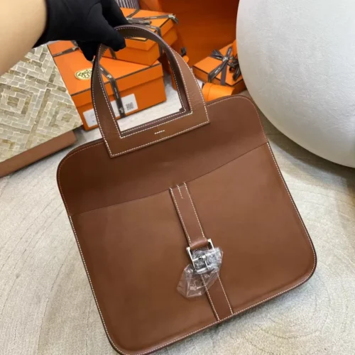 Stock Fauve Barenia Leather Halzan 31CM Tote Bag Silver Hardware