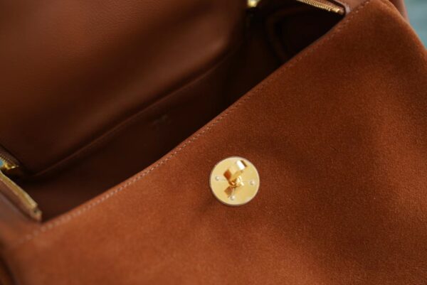 161929b83ef7f51 Stock Hermes CK37 Gold Grizzly / Swift Leather Lindy 26CM Gold Hardware