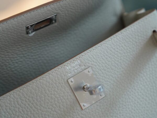1629fae62b17603 Hong Kong Hermes Kelly Ado 22cm Clemence 80 Gris Pearl Silver Hardware