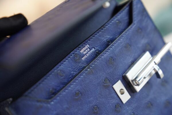 17d630a04849f95 Stock Hermes Verrou Mini17CM Shoulder Bag Blue Iris KK Ostrich Skin Silver Hardware