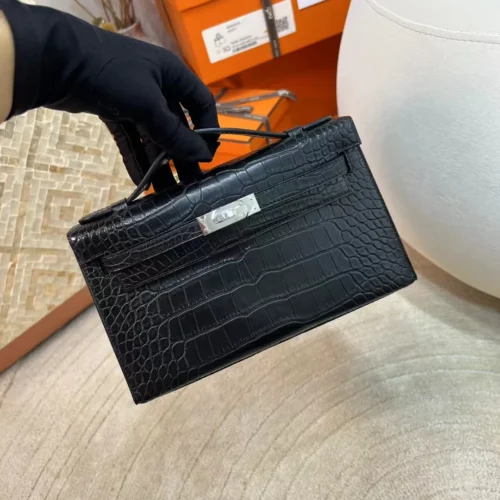 Saudi Arabia Riyadh Hermes Kelly Pochette 22cm 89 Noir Matte Alligator Crocodile Silver Hardware