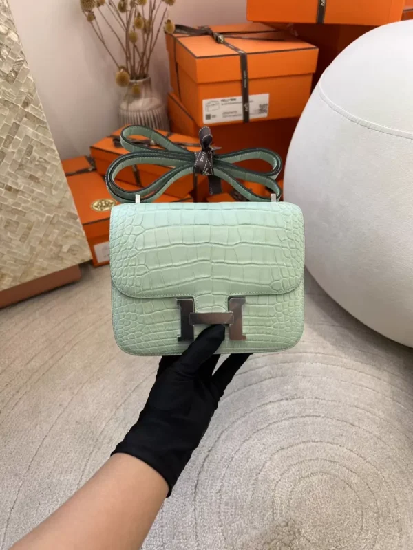202f18f78b80734-jpg-1 Hermes Matte Alligator Crocodile Constance 19CM 6U Vert D’eau Silver Hardware