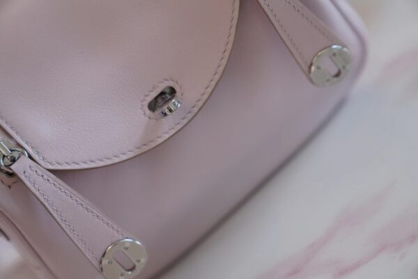 20e1f12b323897d God Factory Bags Factory Hermes 09 Mauve Pale Mini Lindy 19CM Swift Leather Silver Hardware