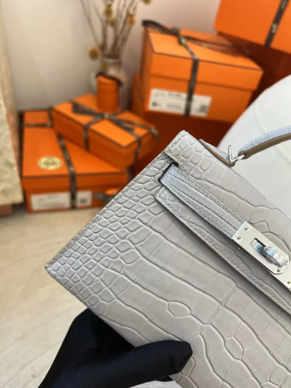 214604425f8f593-jpg Handmade Hermes Mini Kelly 19CM Matte Alligator 80 Gris Pearl Silver Hardware