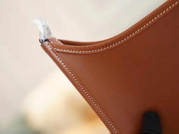 21b5280bcc25203 Hermes Factory Evelyne 29CM Barenia Leather Fauve Silver Hardware