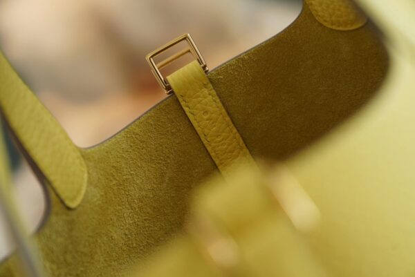 2481c87b0a8df05 New Arrival Hermes 0Y Limoncello Picotin18CM Clemence Leather Gold Hardware