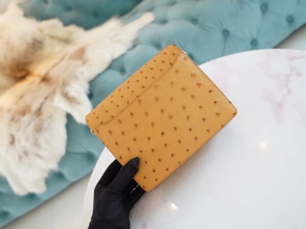 24fb90d0e6e6e40 New Hermes Roulis Mini18cm Tabac-Camel South Africa Ostrich Skin Gold Hardware