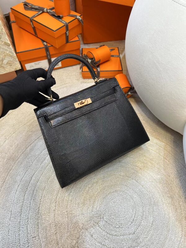 269f354471eee26 Qatar Doha Hermes Kelly Sellier 25CM Lizard Leather 89 Noir Rose Gold Hardware