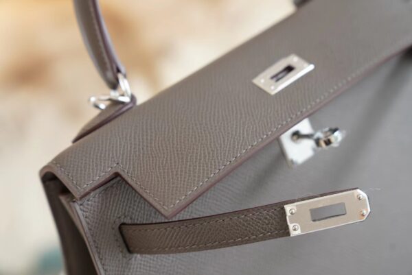 2c54cbb7fa41fd9 Hermes Handmade Boutique 8F Etain Epsom Leather Kelly 25CM Silver Hardware