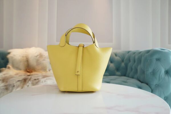 33cb472d6b833b1-1 New Arrival Hermes 0Y Limoncello Picotin18CM Clemence Leather Gold Hardware