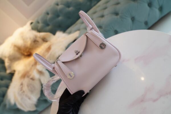 34a26662599d0c0 God Factory Bags Factory Hermes 09 Mauve Pale Mini Lindy 19CM Swift Leather Silver Hardware