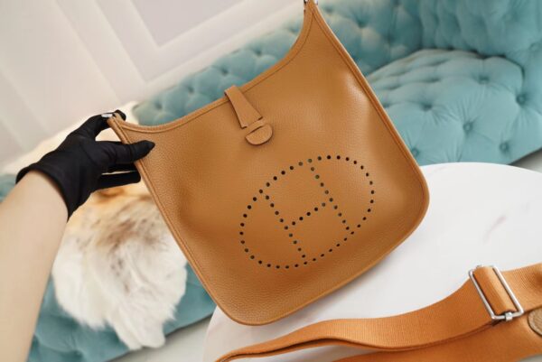 35b7e699233e30b-1 God Factory Bags Hermes Evelyne29CM 4B Biscuit TC Leather Shoulder Bag Silver Hardware