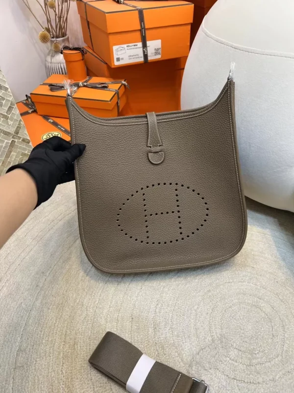 3740a07a60be9bf-jpg-1 Handmade Hermes Evelyne 29CM 18 Etoupe Clemence Leather Silver Hardware