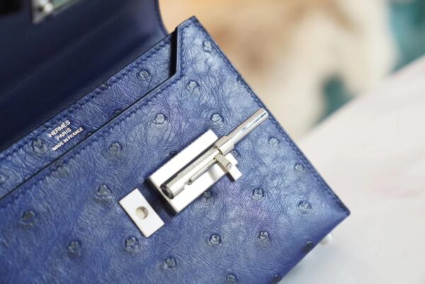 39c19357104c426 Stock Hermes Verrou Mini17CM Shoulder Bag Blue Iris KK Ostrich Skin Silver Hardware
