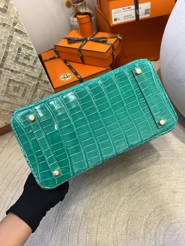 3dfead70650cb44-jpg UK London Hermes Shiny Porosus Crocodile Birkin 30CM O6 Vert Jade Gold Hardware