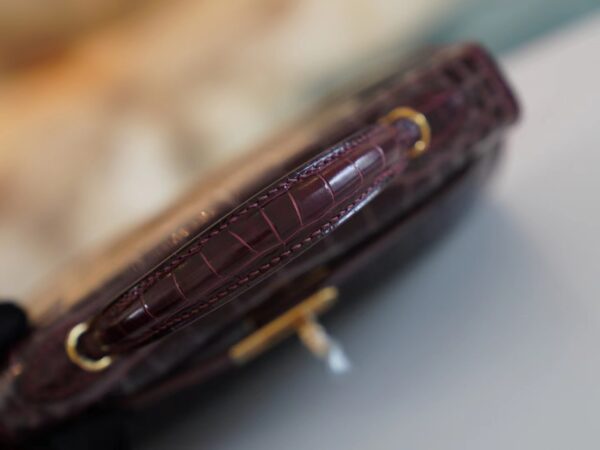 3eb981457d22924 Taiwan Hermes Mini Kelly 19CM Shiny Alligator 57 Bordeaux Gold Hardware