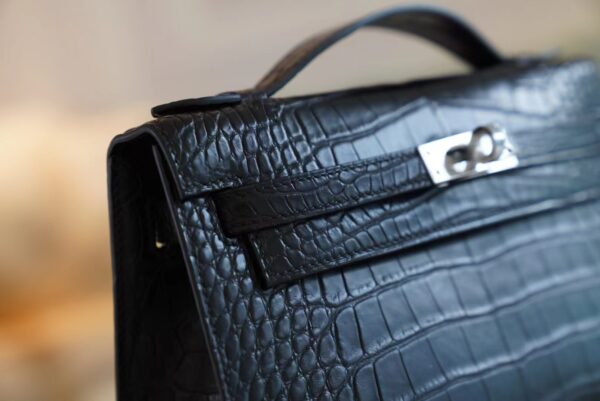 3f32df5f306f4b6 Hermes Shop Hermes Kelly Pochette 22CM Matte Alligator 89 Noir Silver Hardware