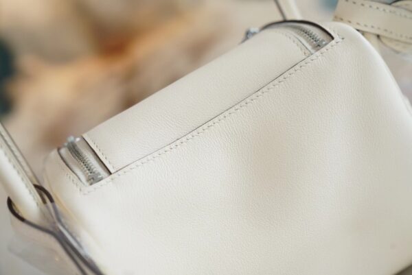 401053d5cfe8488 Fashion Hermes Mini Lindy 19CM I2 Nata / Gold Swift Leather Silver Hardware