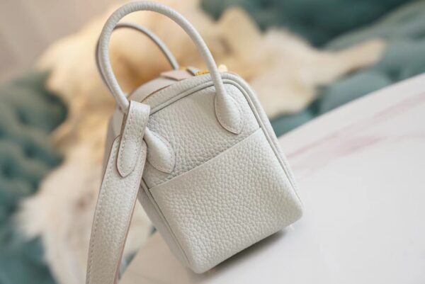 410b51dd940eff1 Hermes CK80 Gris Pearl Clemence Leather Mini Lindy 19CM Gold Hardware