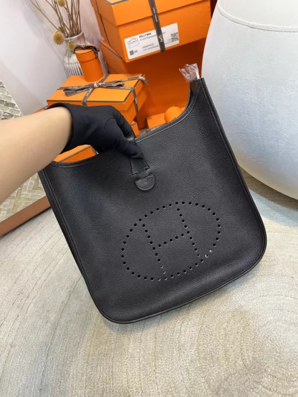 41b224afe6dfea4-jpg-1 Hermes Boutique Barenia Leather Evelyne 29CM 46 Ebene Silver Hardware