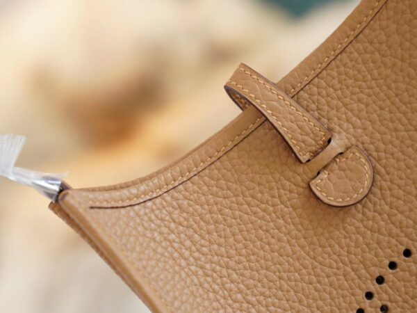 4397cb902086d41 Sale God Factory Bags Hermes Factory Mini Evelyne16CM 0M Chai Clemence Leather