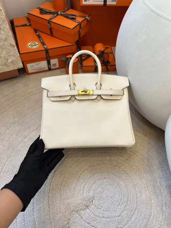 45b90947d017db0-jpg-1 Canada Ottawa Hermes Birkin 25CM Swift Leather 10 Craie Gold Hardware