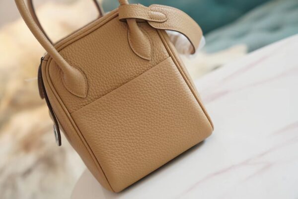 46d1a3e31224e5d Full Handmade Hermes Lindy 26CM 0M Chai Clemence Leather Silver Hardware