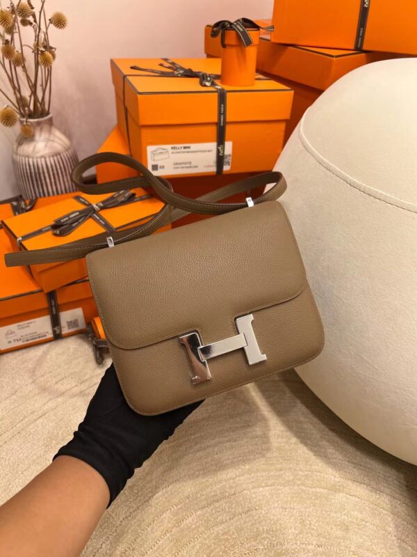 46f3f0f7a2d37cb-1 Canada Toronto Hermes Constance 19CM Evercolor D0 Beige De Weimer Silver Hardware