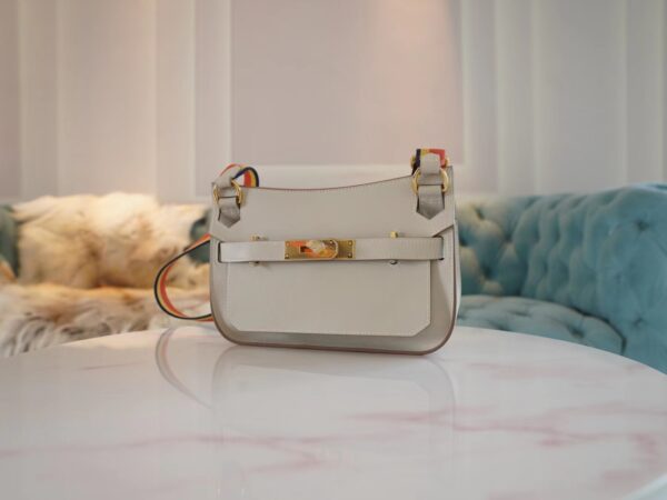 473a8f5be8cef68 God Factory Bags Hermes Factory Jypsiere Mini 8L Beton Swift Leather Gold Hardware