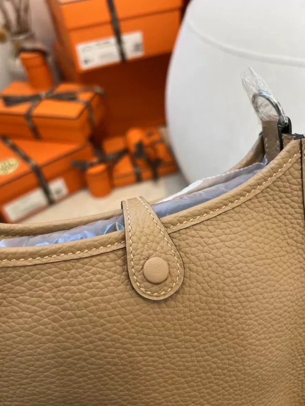 4a7eb971e8c4cf6-jpg Hermes Shop Clemence Mini Evelyne 16CM 0M Chai Silver Hardware