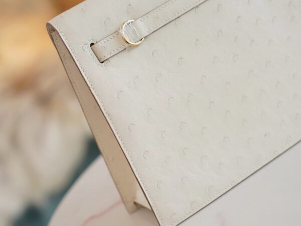 50acdce8f438b28 Thailand Bangkok Hermes Kelly Danse 22CM Ostrich Leather 8L Beton Gold Hardware