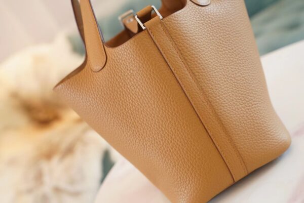 52e51239c9bd042 Hermes Boutique Picotin18CM Women’s Bag 4B Biscuit Clemence Leather Silver Hardware