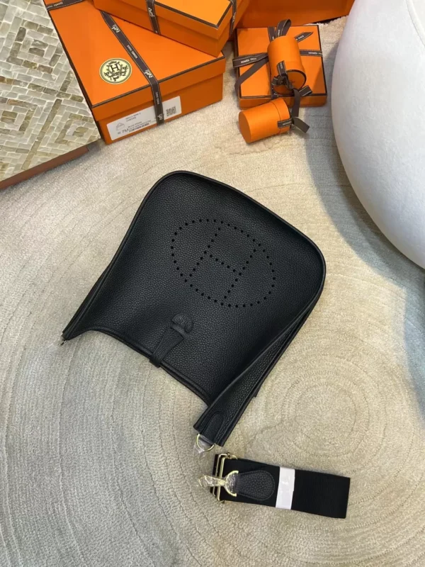 5322afdf6fb5575-jpg-1 USA New York Hermes 89 Noir Clemence Evelyne 29CM Gold Hardware
