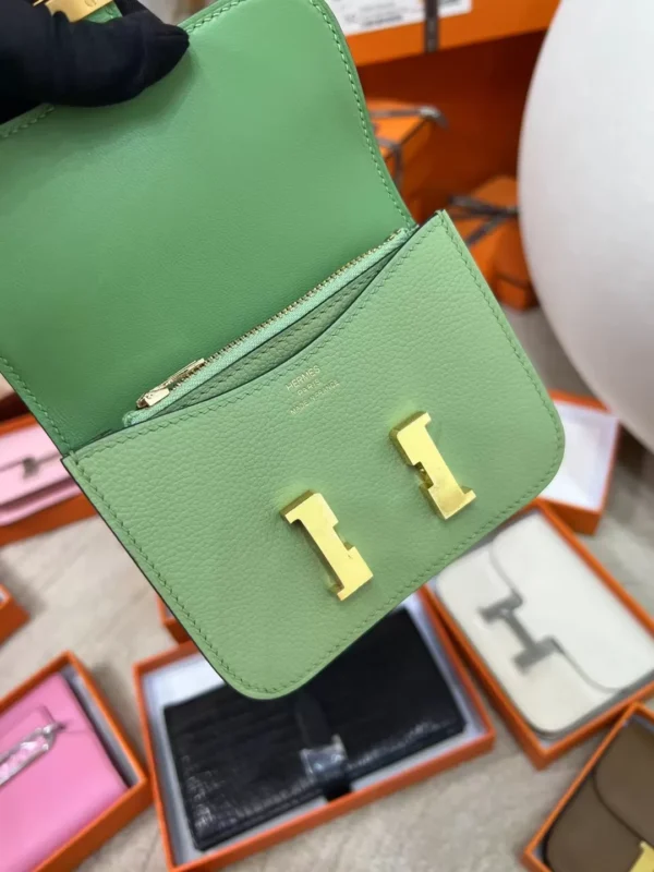 555b462a07a720d-jpg Handmade Hermes Togo Leather Constance Slim Wallet 3I Vert Criquet Gold Hardware