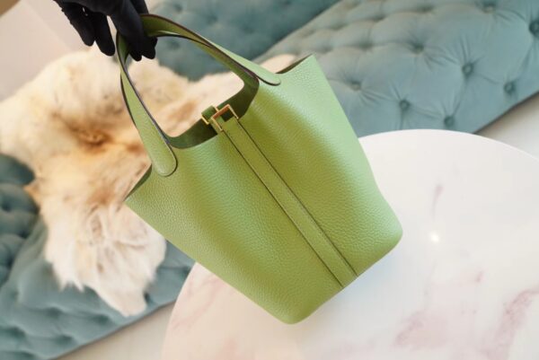 56c40eae0b991b7 Wholesale God Factory Bags Hermes Picotin18CM 3I Vert Criquet Clemence Leather Gold Hardware