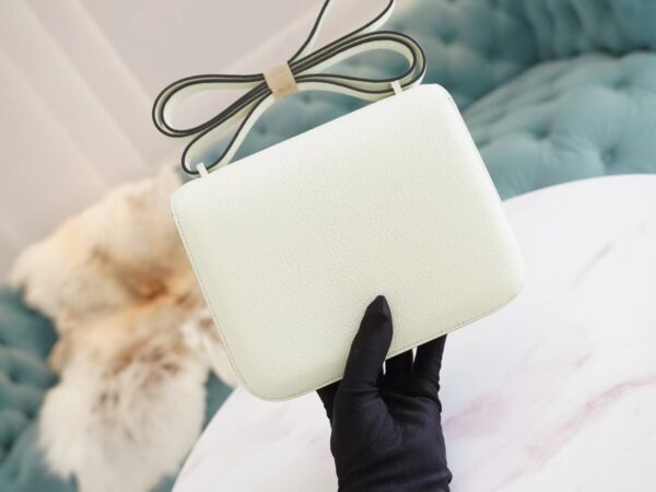 5cc2f5acb422a82 New Arrival Hermes 0S Vert Fizz Chevre Leather Constance19CM Shoulder Bag