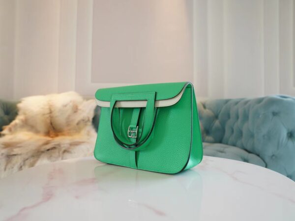 5cd5e904ba31655 Australia Sydney Hermes Halzan 25CM Clemence 0Z Vert Fizz/ 0S Vert Fizz Silver Hardware